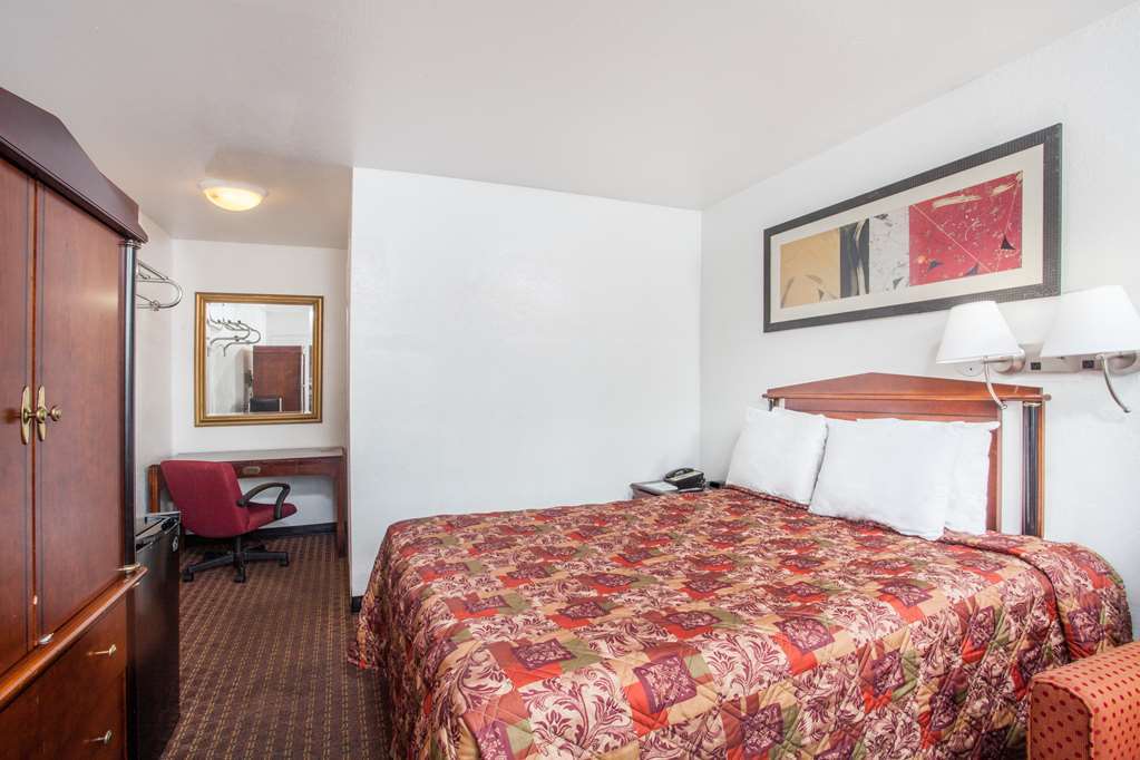 Rodeway Inn Nashville Airport South Cameră foto